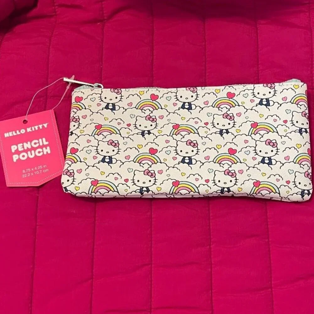 NWT ADORABLE HELLO KITTY PENCIL / PEN OR COSMETIC / MAKEUP CASE  / STORAGE POUCH